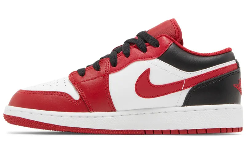 Jordan 1 Low Bulls (GS)