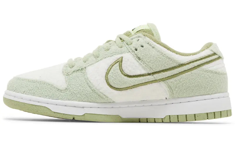 Nike Dunk Low SE Fleece Pack Honeydew (Women's)