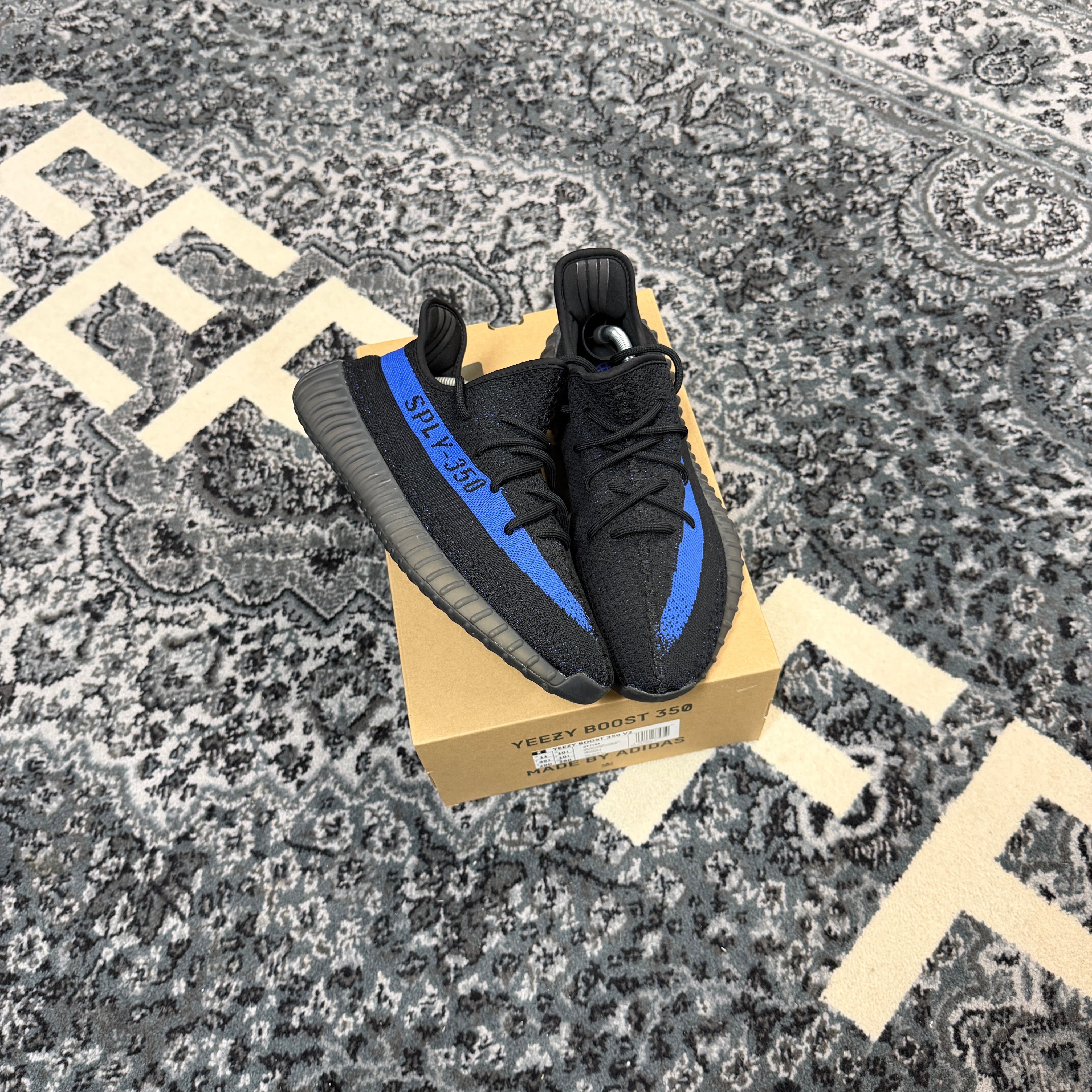 Adidas Yeezy Boost 350 V2 Dazzling Blue (Preowned)