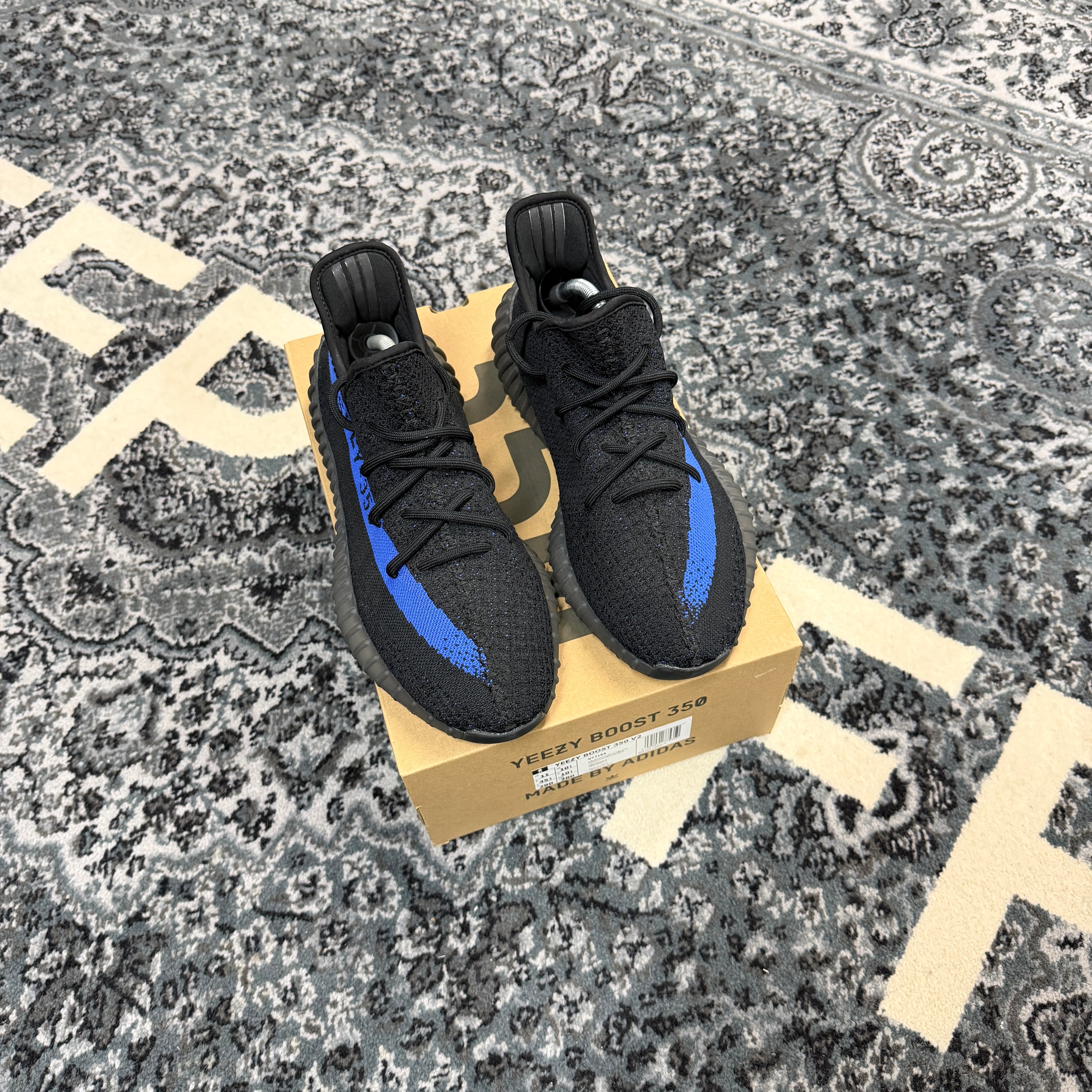 Adidas Yeezy Boost 350 V2 Dazzling Blue (Preowned)
