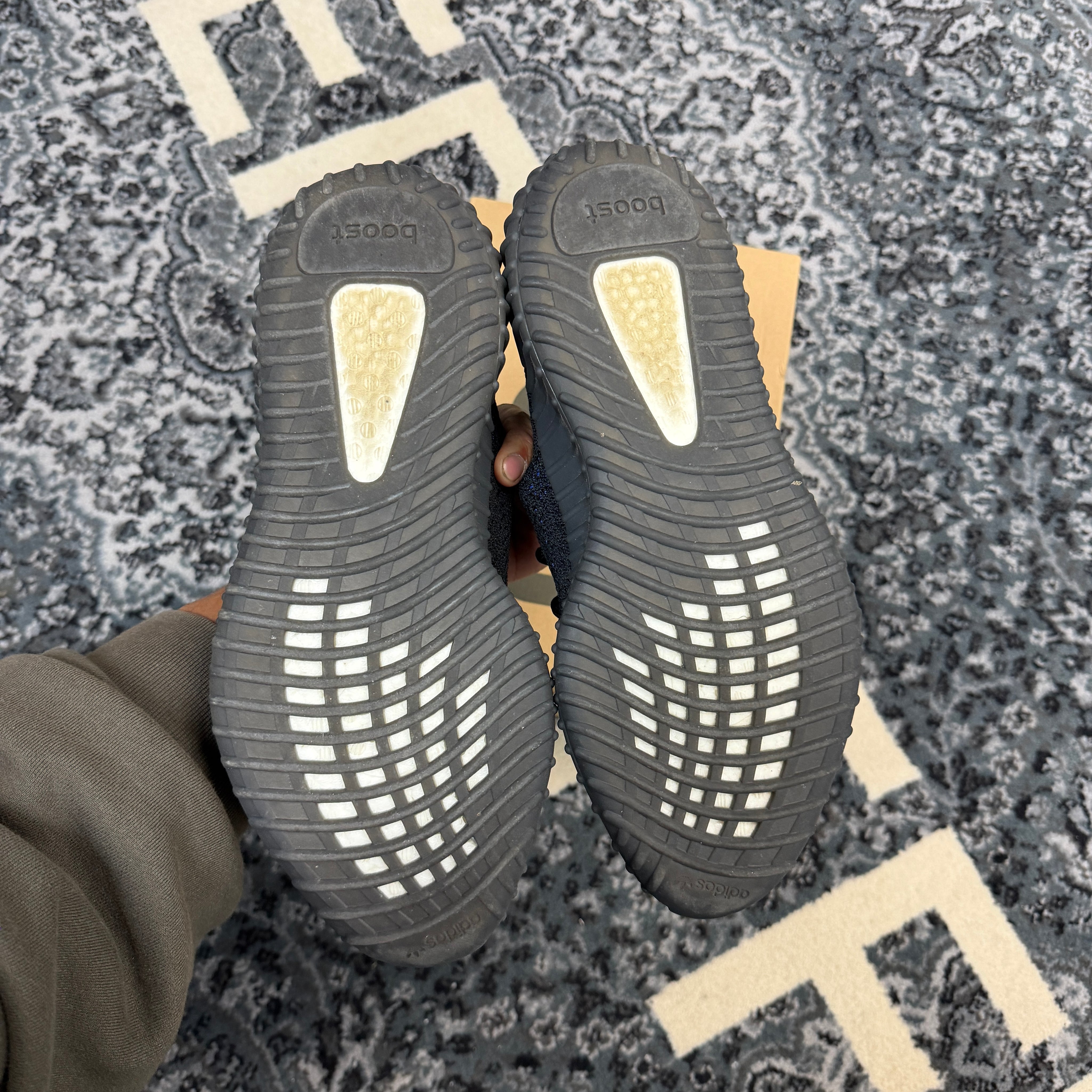 Adidas Yeezy Boost 350 V2 Dazzling Blue (Preowned)