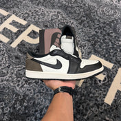 Jordan 1 Retro Low OG Mocha
