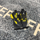 Jordan 4 Retro Thunder (2023) (Preowned)