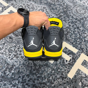 Jordan 4 Retro Thunder (2023) (Preowned)