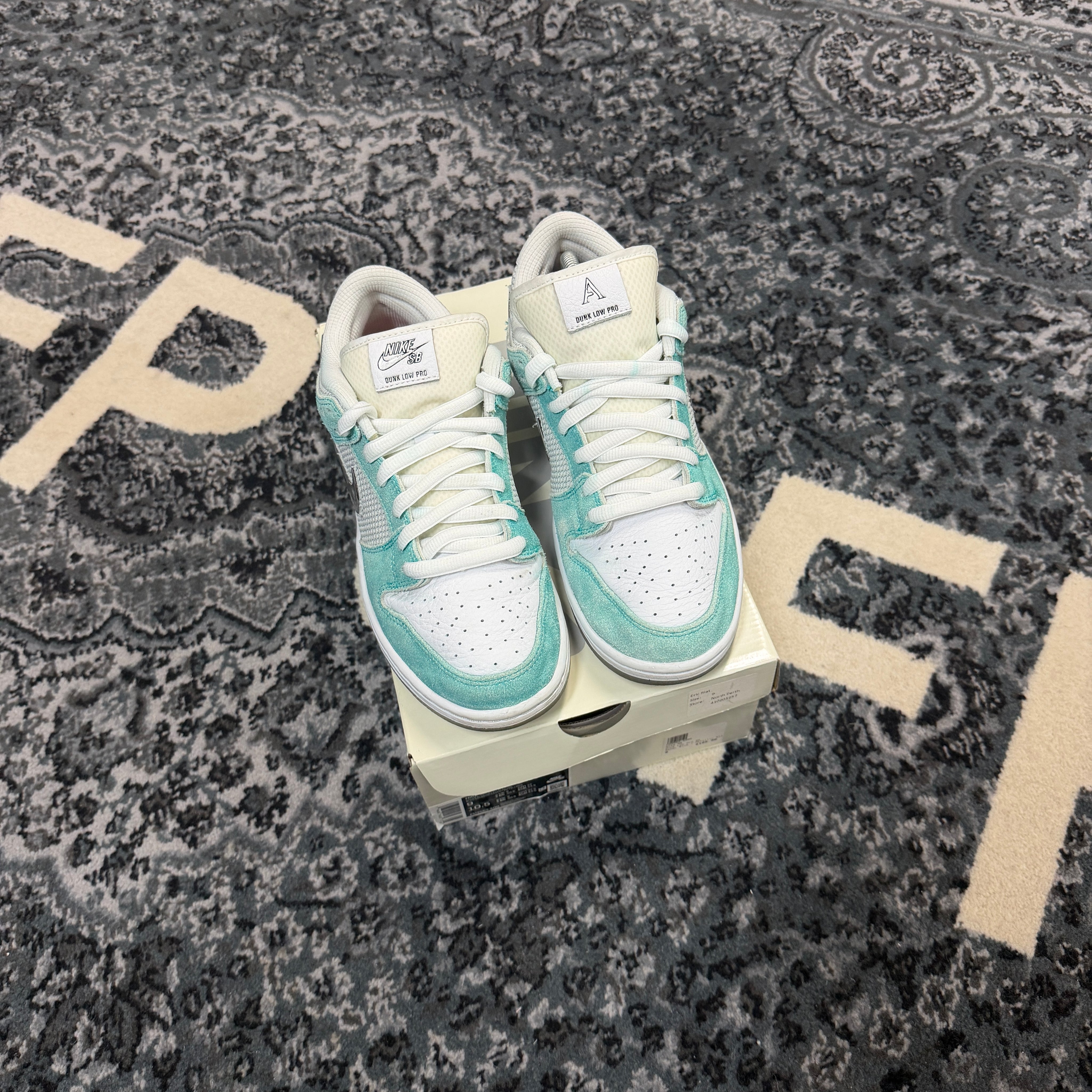 Nike SB Dunk Low April Skateboards (Preowned)