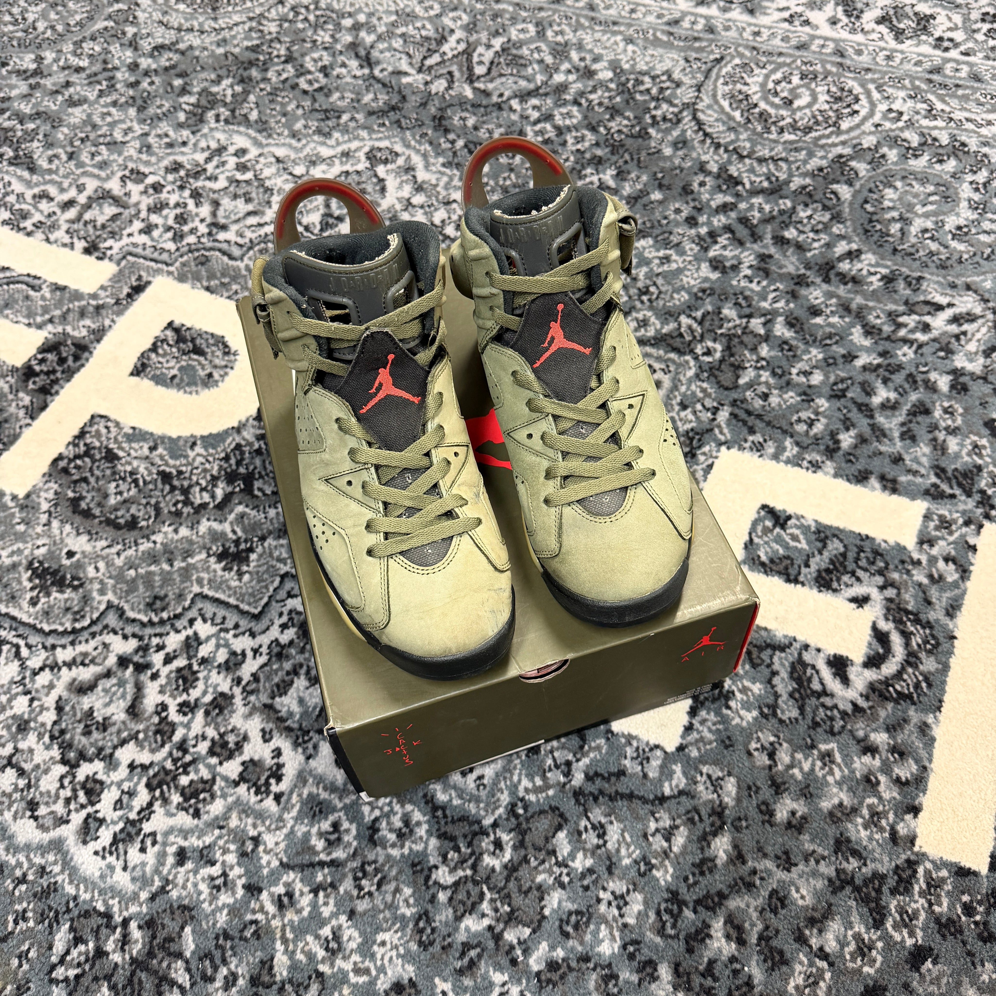 Jordan 6 Travis Scott Olive (Preowned)