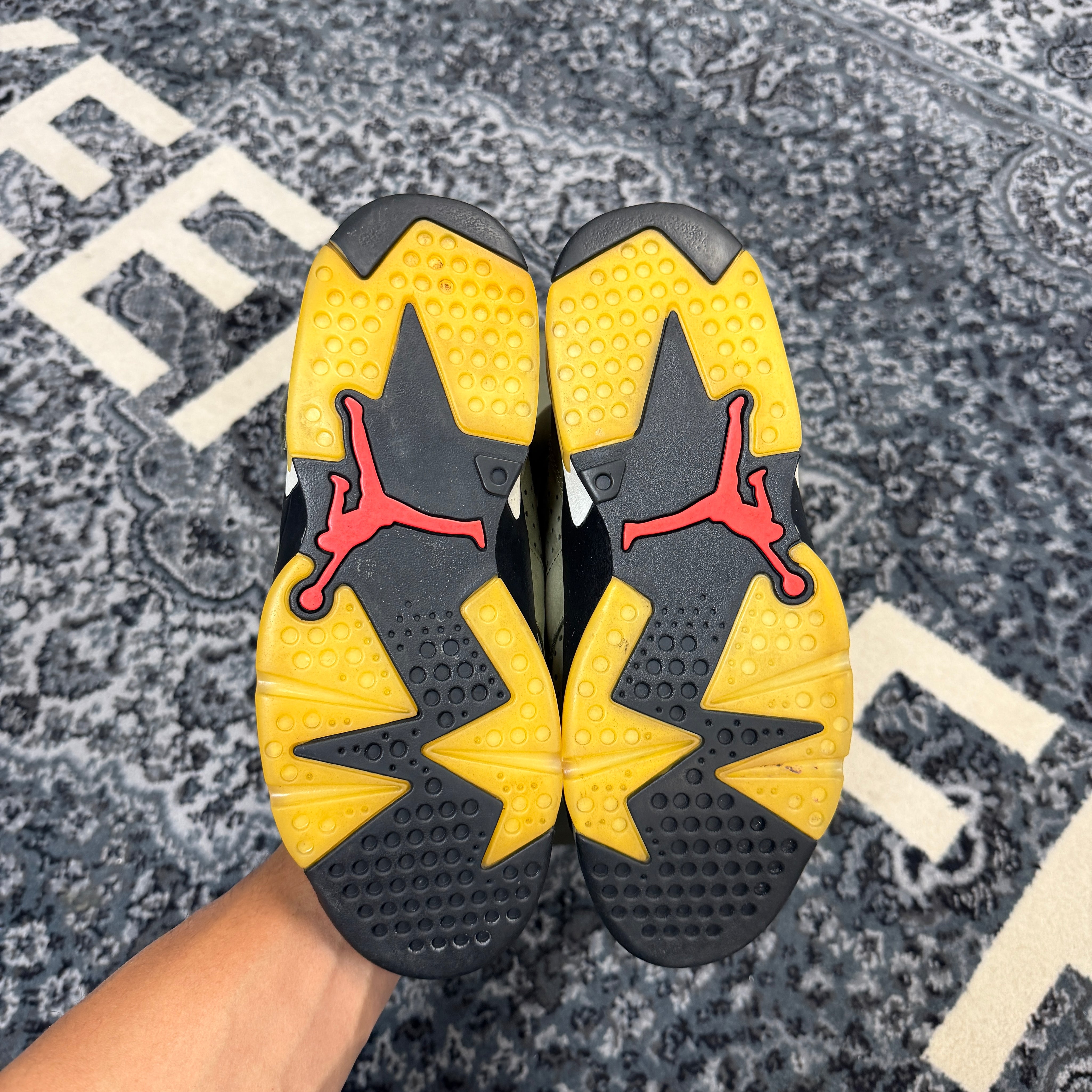 Jordan 6 Travis Scott Olive (Preowned)