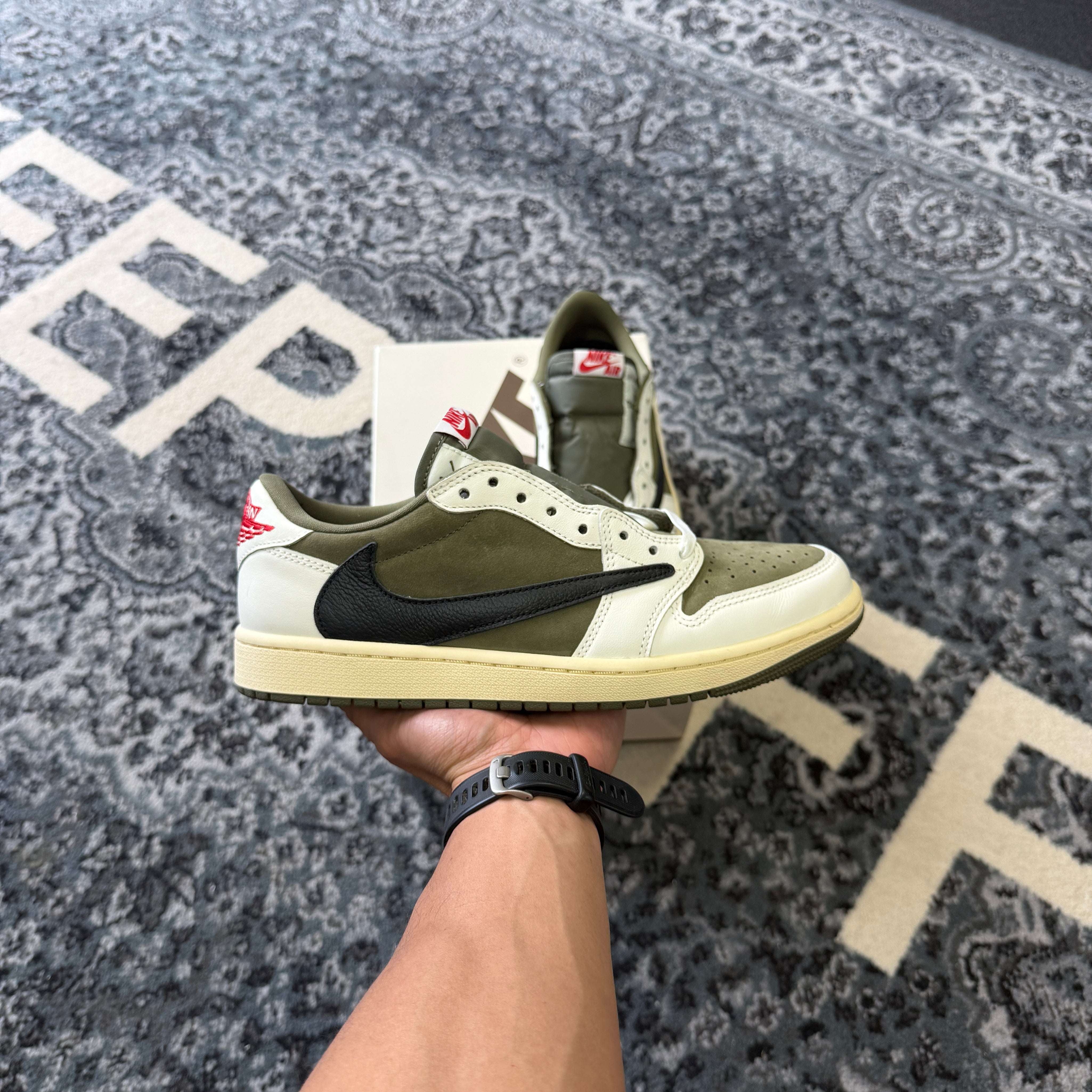 Jordan 1 Retro Low OG SP Travis Scott Medium Olive (Preowned)