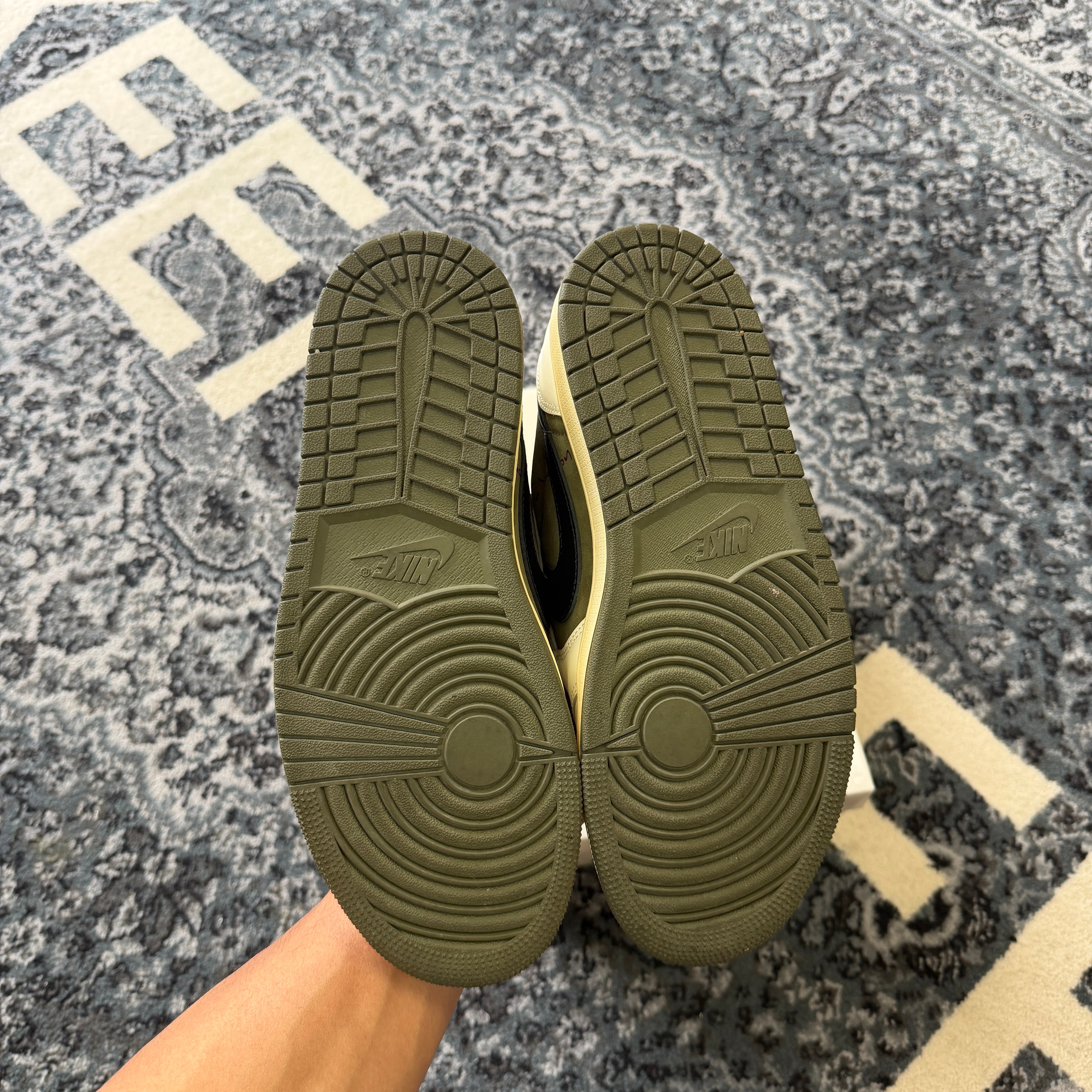 Jordan 1 Retro Low OG SP Travis Scott Medium Olive (Preowned)
