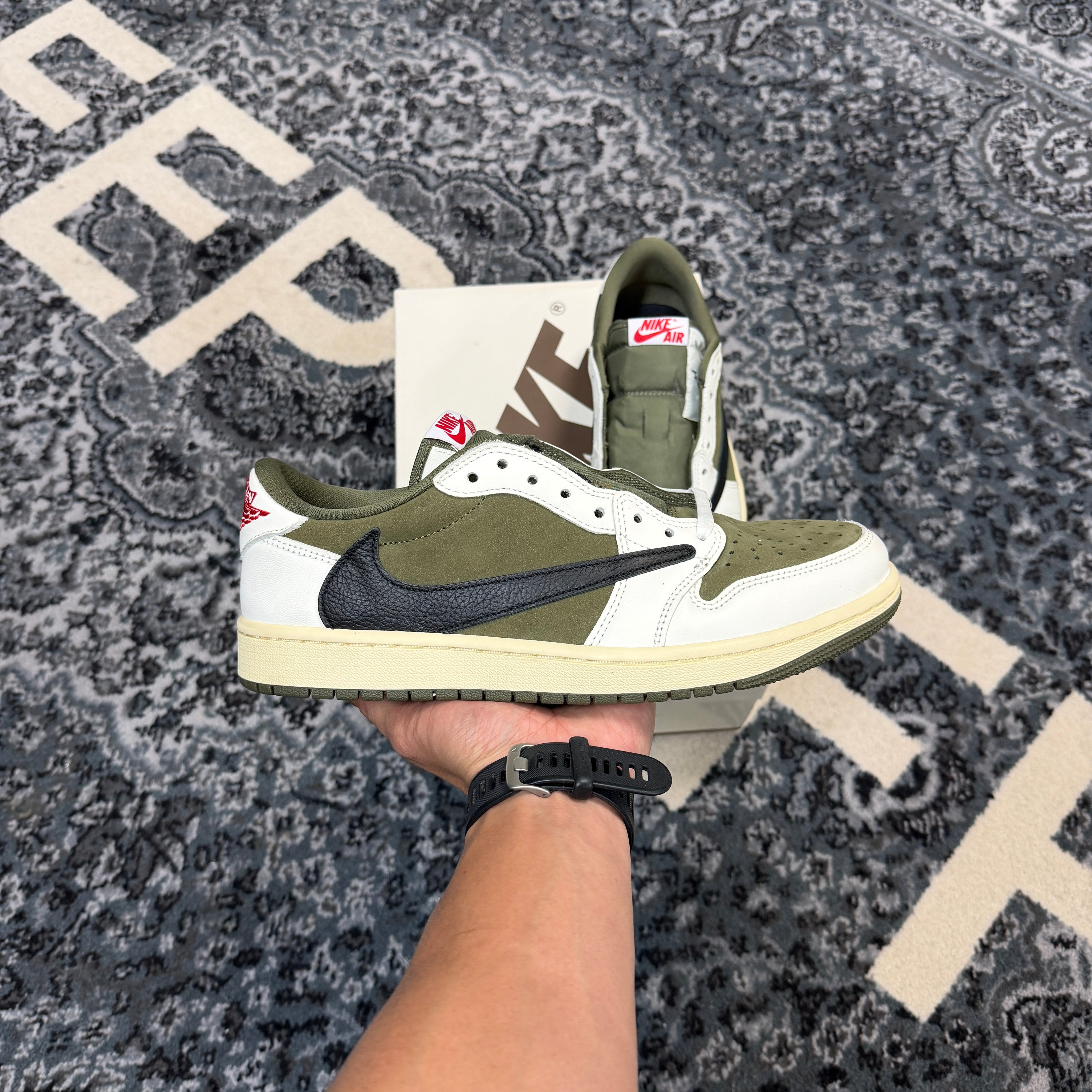 Jordan 1 Retro Low OG SP Travis Scott Medium Olive (Preowned)